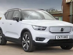 Used 2022 Volvo XC40 Plus SUV | £26,990 (Fair price)