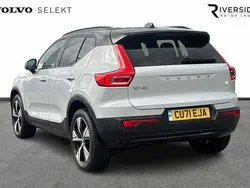 Silver Used 2021 Volvo XC40 Core SUV | £22,497 (Fair price)