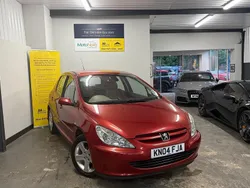 Red Used 2004 Peugeot 307 Hatchback | £995 (Fair price)