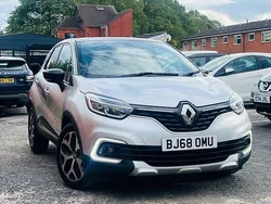 Silver/black Used 2018 Renault Captur GT-Line SUV | £7,990 (Fair price)