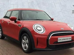 Chili red Used 2021 Mini Cooper Classic Hatchback | £16,495 (Fair price)