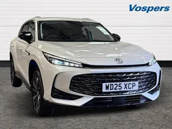 White Used 2025 MG HS Trophy SUV | £23,990