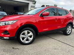 Red Used 2019 Nissan Qashqai Acenta Premium SUV | £9,995 (Fair price)