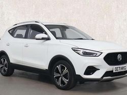 White Used 2022 MG ZS Excite Sedan | £10,490 (Fair price)