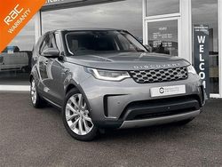 Used 2022 Land Rover Discovery 5 SE SUV | £47,988 (Expensive)