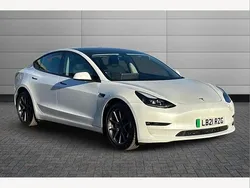 White Used 2021 Tesla Model 3 Long Range AWD Sedan | £20,650 (A bit pricey)