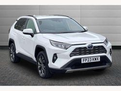 White Used 2023 Toyota RAV4 Hybrid Design SUV | £27,399 (Good price)