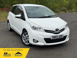 White Used 2013 Toyota Yaris Trend Hatchback | £5,495 (Good price)