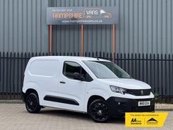 White Used 2019 Peugeot Partner MPV | £7,343 (Fair price)