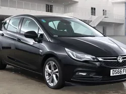 Black Used 2016 Vauxhall Astra SRi Hatchback | £5,995 (Fair price)