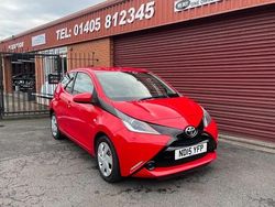 Red Used 2015 Toyota Aygo X-play Hatchback | £4,489 (Fair price)