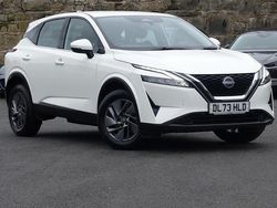 White Used 2023 Nissan Qashqai Acenta Premium SUV | £17,500 (Good price)