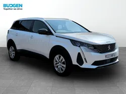 White Used 2023 Peugeot 5008 Allure+ MPV | £20,400 (Good price)