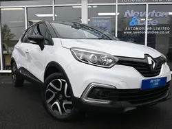 White/black Used 2019 Renault Captur Iconic SUV | £10,995 (Fair price)