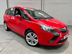 Red Used 2015 Vauxhall Zafira SRi MPV | £6,395 (A bit pricey)