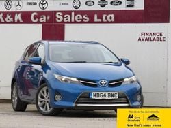 Blue Used 2015 Toyota Auris Hybrid Hatchback | £9,495 (Fair price)
