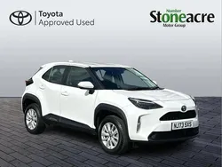White Used 2023 Toyota Yaris Cross SUV | £21,500 (Good price)