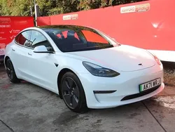 White Used 2021 Tesla Model 3 Long Range AWD Sedan | £16,995 (A bit pricey)