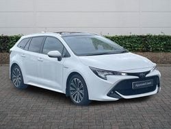 White Used 2019 Toyota Corolla Design Estate | £18,995 (Good price)
