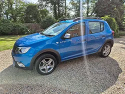 Blue Used 2017 Dacia Sandero Lauréate Hatchback | £6,995 (Fair price)