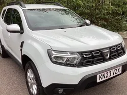 Glacier white Used 2022 Dacia Duster Comfort SUV | £14,595 (Fair price)