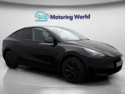 Used 2024 Tesla Model Y Long Range SUV | £35,300 (Expensive)