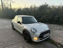 Silver Used 2015 Mini Cooper D Hatch Hatchback | £3,995 (Fair price)