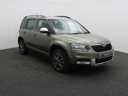 Jungle green metallic Used 2017 Skoda Yeti SUV | £15,990 (Fair price)