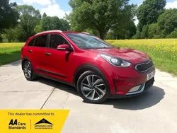 Red Used 2017 Kia Niro 3 SUV | £10,995 (Good price)