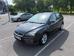 Black Used 2006 Ford Focus Zetec Hatchback | £1,295 (Fair price)
