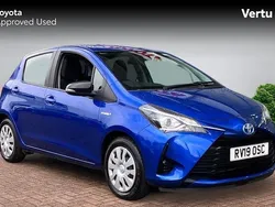 Blue Used 2019 Toyota Yaris Hybrid Active Hatchback | £11,372 (Good price)