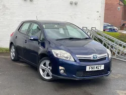 Blue Used 2011 Toyota Auris Hybrid Hatchback | £5,425 (Good price)