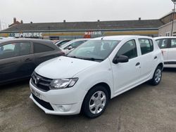 White Used 2015 Dacia Sandero Ambiance Hatchback | £5,299