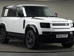 Exterior paint fuji white Used 2024 Land Rover Defender HSE Dynamic SUV | £64,000 (Good price)