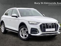 White Used 2021 Audi Q5 Sport SUV | £27,534 (Fair price)