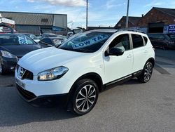 White Used 2013 Nissan Qashqai 360º SUV | £4,795 (A bit pricey)