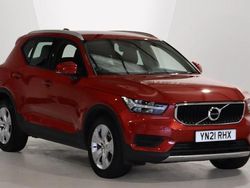 Red Used 2021 Volvo XC40 Momentum SUV | £19,450 (Good price)
