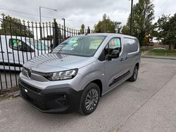 Grey New 2025 Citroën Berlingo MPV | £18,990 (Fair price)