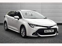 White Used 2024 Toyota Corolla Sport Estate | £23,491 (Good price)