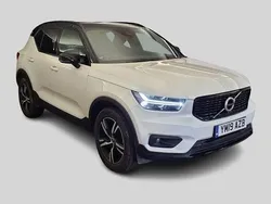 White Used 2019 Volvo XC40 R-Design SUV | £14,495 (Fair price)