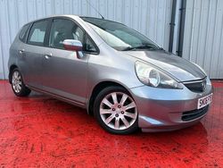 Silver Used 2006 Honda Jazz SE Hatchback | £2,390 (Fair price)