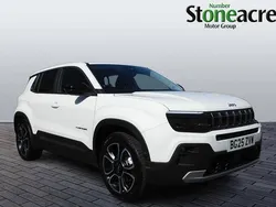 White New 2025 Jeep Avenger EV Altitude SUV | £25,995 (Good price)