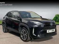 Black Used 2021 Toyota Yaris Cross SUV | £19,521 (A bit pricey)