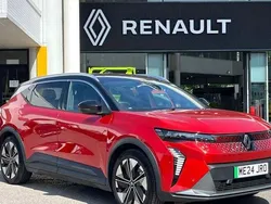 Twotone metallic flame red with diamond black roof Used 2024 Renault Scénic Komfort MPV | £26,361 (Super price)