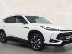 White Used 2024 MG HS Trophy SUV | £28,793