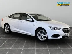White Used 2017 Vauxhall Insignia Design Edition Hatchback | £8,995 (Good price)