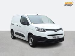 White Used 2021 Toyota Proace Active MPV | £8,895 (Fair price)
