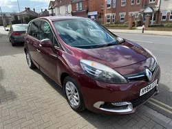 Red Used 2014 Renault Scénic III Dynamique MPV | £2,895 (Fair price)