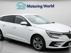 White Used 2021 Renault Mégane GrandTour Iconic Estate | £11,400 (Fair price)