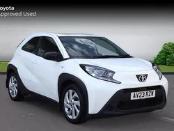 Pure white Used 2023 Toyota Aygo PURE Hatchback | £11,744 (Fair price)